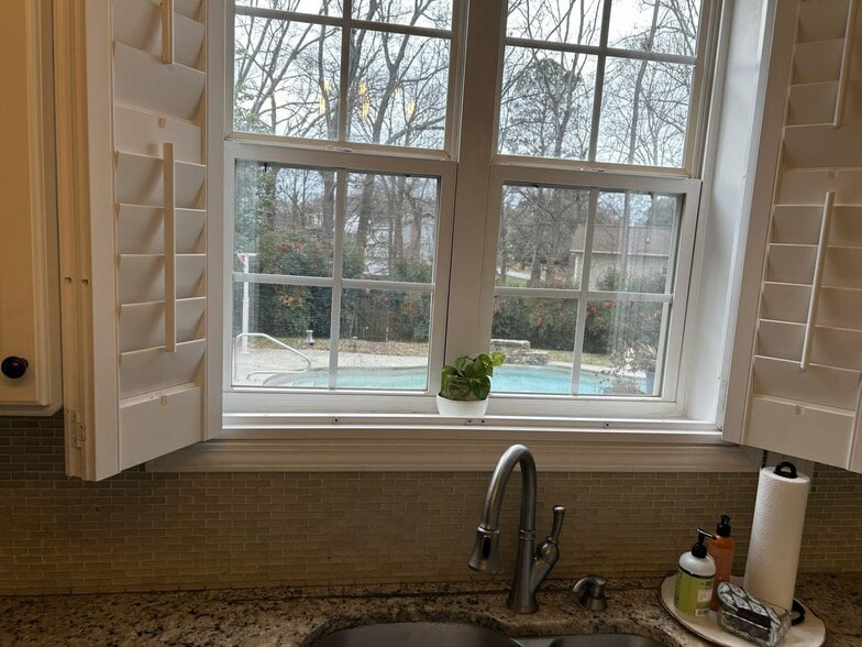 Building Photo - 612 Heathercrest Ct