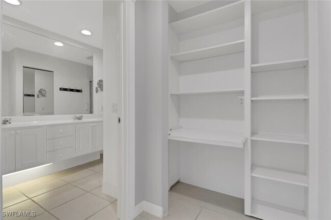 Building Photo - 3751 Exuma Way