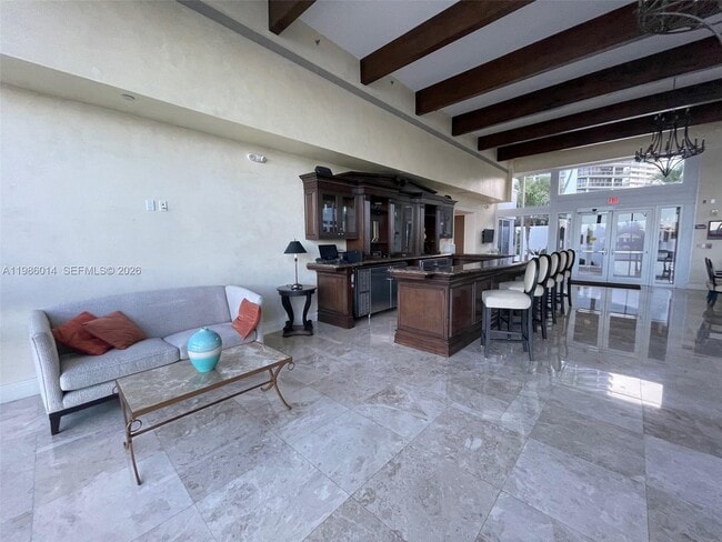 Building Photo - 20281 E Country Club Dr