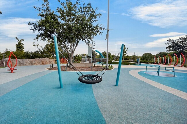 Building Photo - 5003 Riverbridge Ct