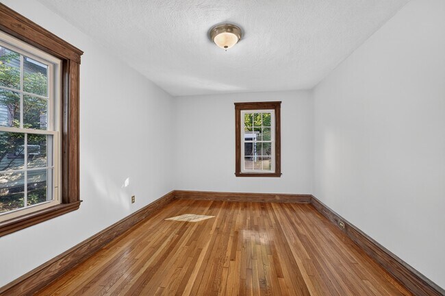 Building Photo - 216 Tremont St