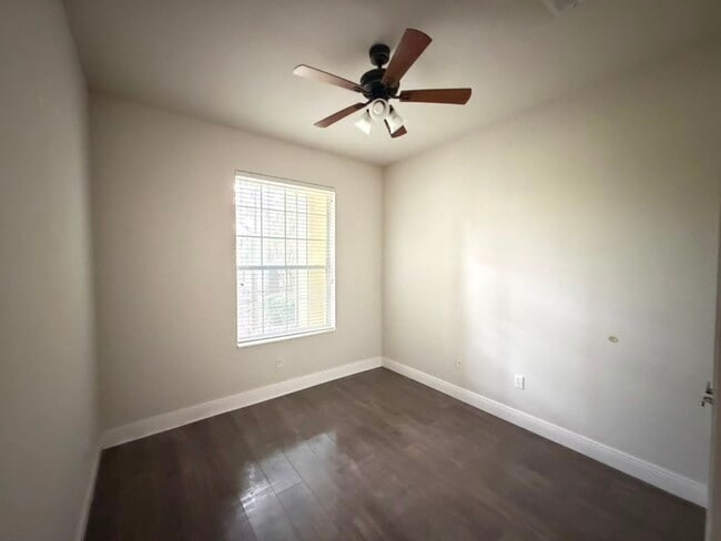 Building Photo - 3326 Robert Trent Jones Dr