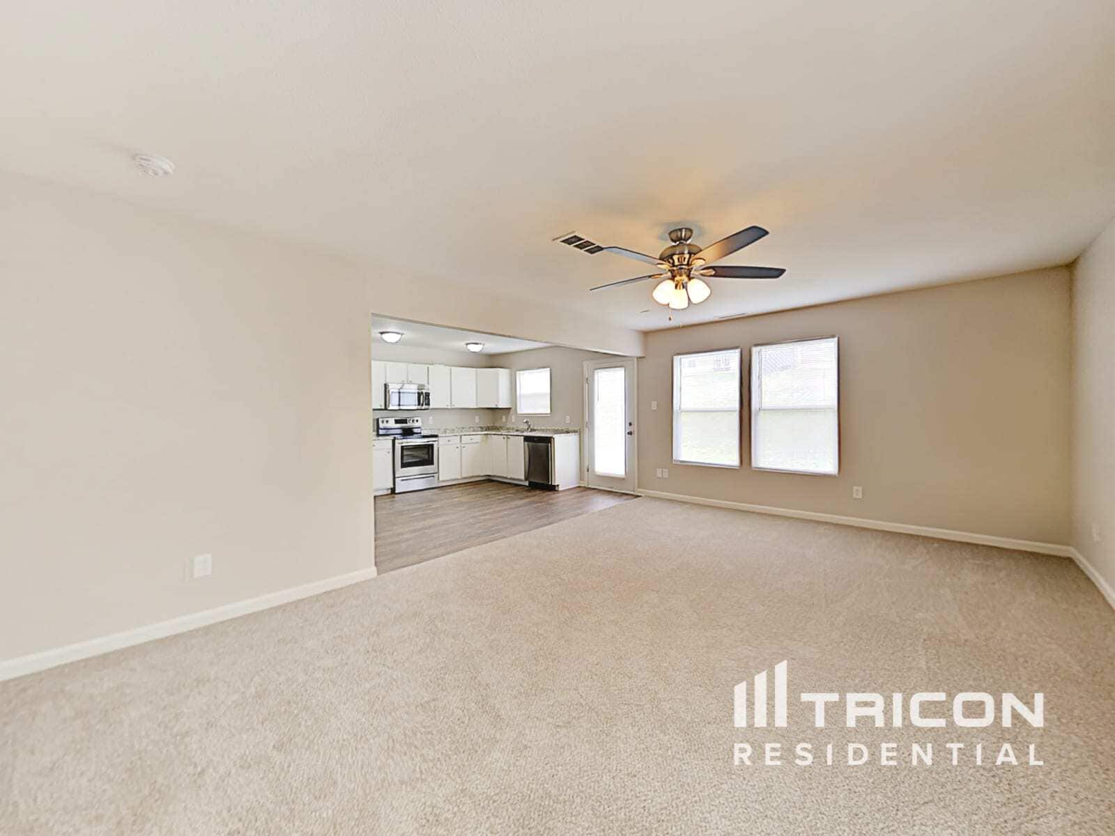 Building Photo - 908 Littleton Dr