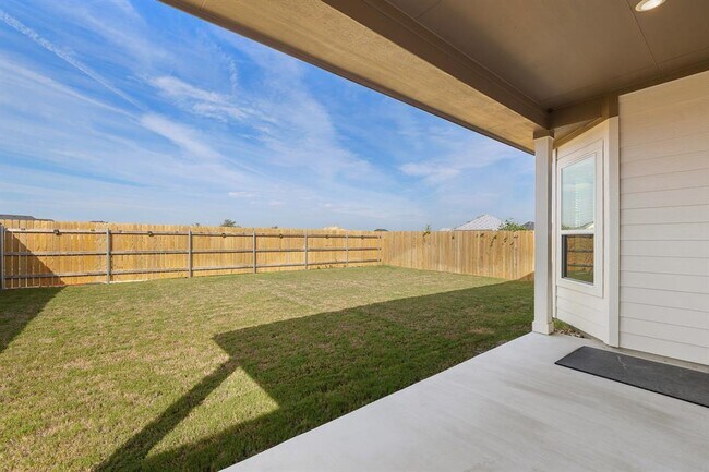 Building Photo - 821 Beaverton Dr