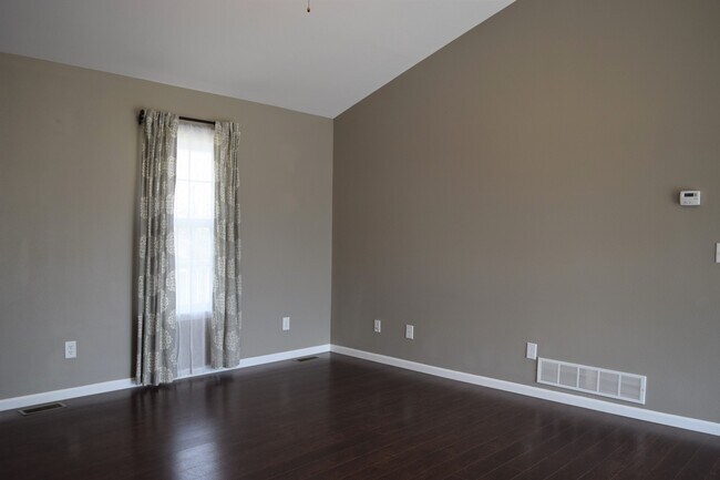 Building Photo - 3 Bedroom Home in Taylor Hills Subdivision