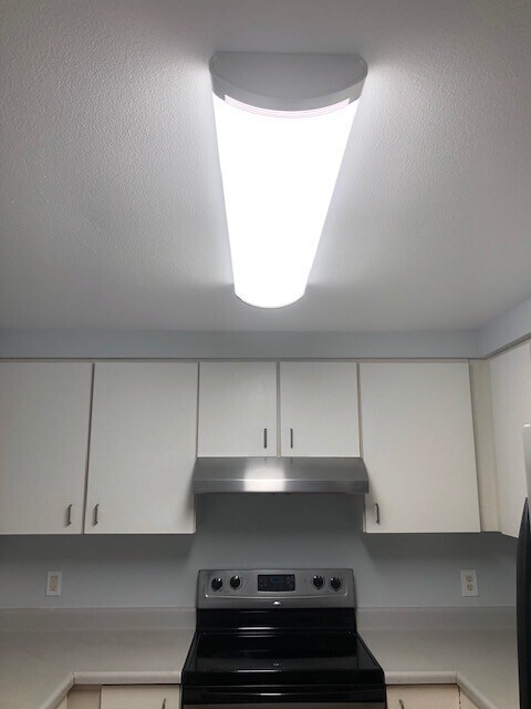 Building Photo - Unfurnished 2 BR/2BA Condo