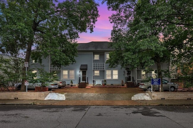 Building Photo - 2135 Acklen Ave