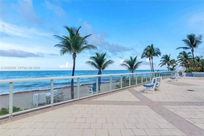 Building Photo - 2030 S Ocean Dr