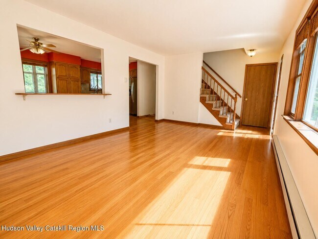 Building Photo - 4302 Genesee Dr