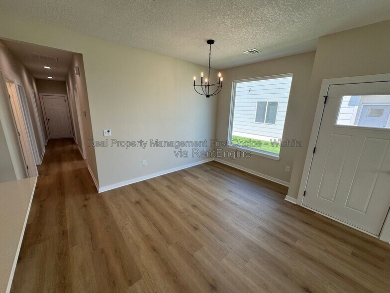 Building Photo - 12465 Blanford St