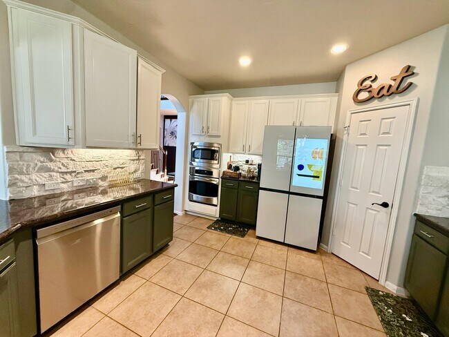 Building Photo - 8153 Tranquil Lake Way