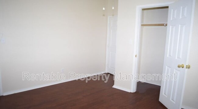 Building Photo - 105 Collett Ct