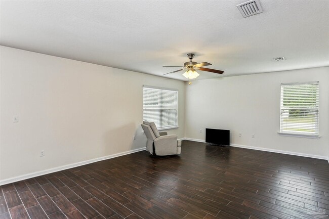 Building Photo - 499 Portside Dr