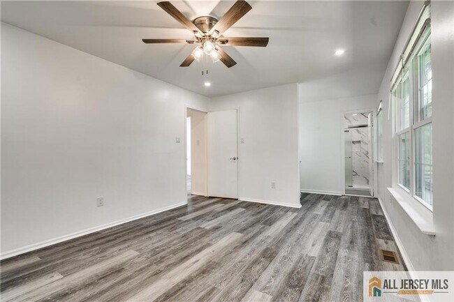Building Photo - 130 Winchester Way