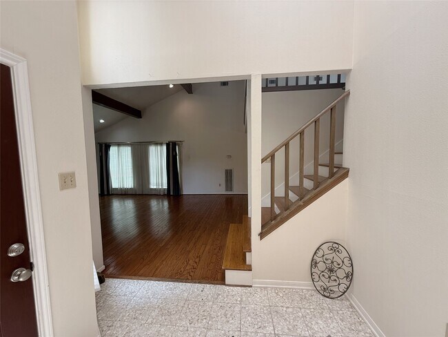 Building Photo - 13103 Holston Hills Dr