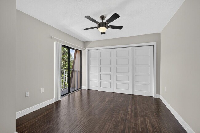Building Photo - 846 Blue Ridge Cir