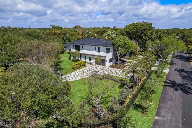 Building Photo - 12500 SW 64th Ave