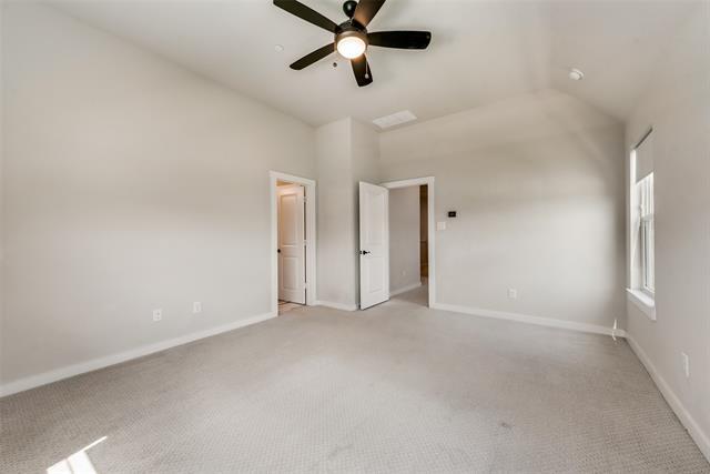 Building Photo - 617 Springwell Pkwy