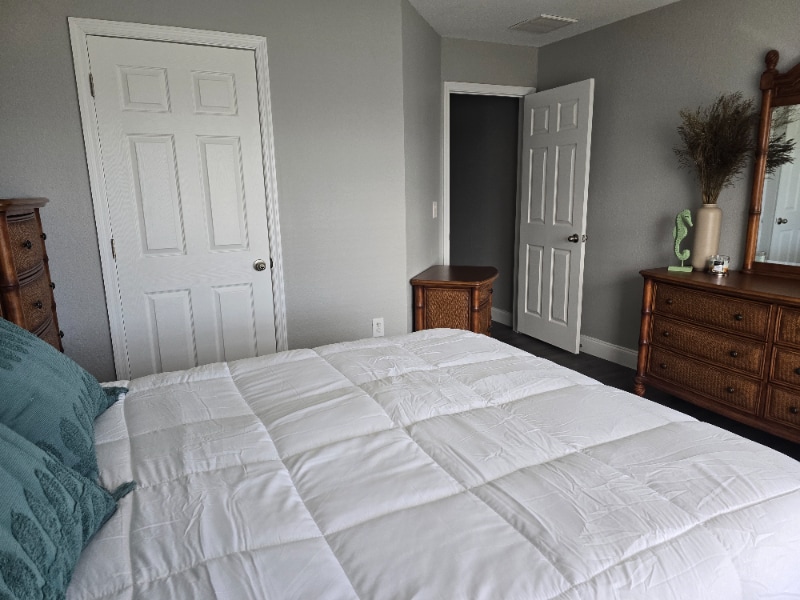 Building Photo - 908 NW 15th Ave