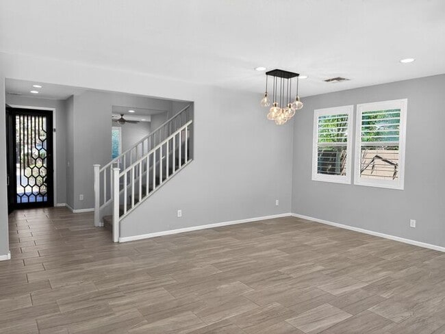 Building Photo - Stunning 5 Bed/5Bath Home in Gated Community – Over 3,100 SqFt of Modern Living -New Carpet throu...