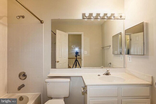 Building Photo - 6563 McKenna Way