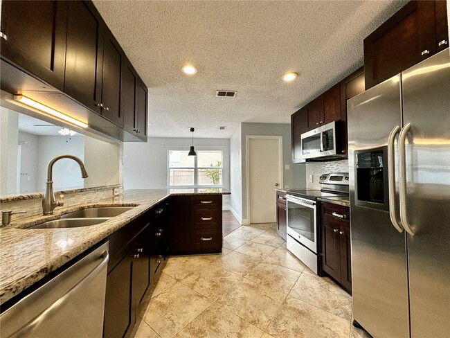Building Photo - 1116 Timberbend Cir