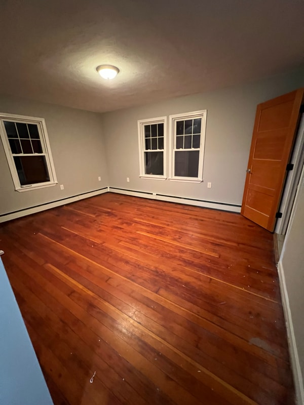 Building Photo - 10 Walnut Ct