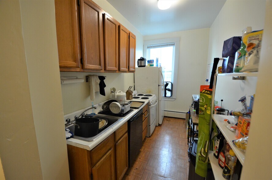 Building Photo - 37 Brookline St