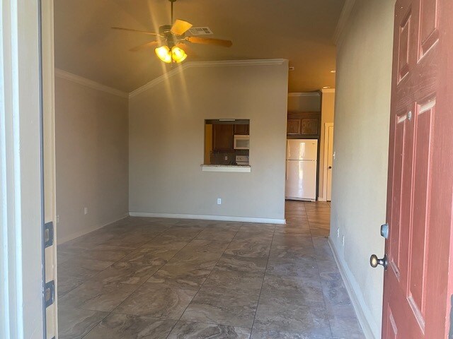 Building Photo - 3302 Lineage Loop