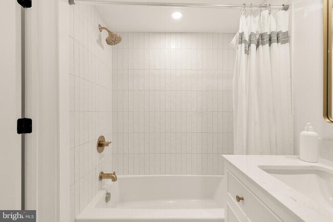 Building Photo - 4308 4th St NW