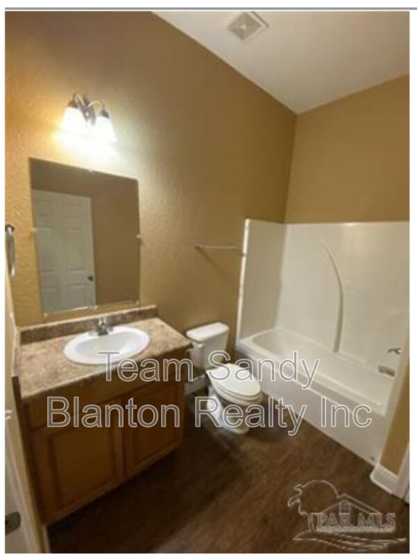 Building Photo - 7071 Lake Joanne Dr