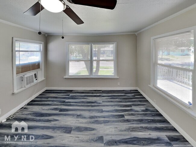 Building Photo - 4421 Cherry