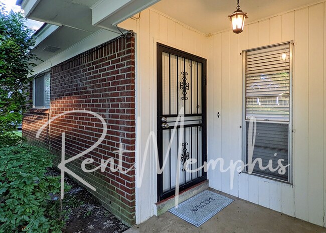 Building Photo - 1609 Forest Ave