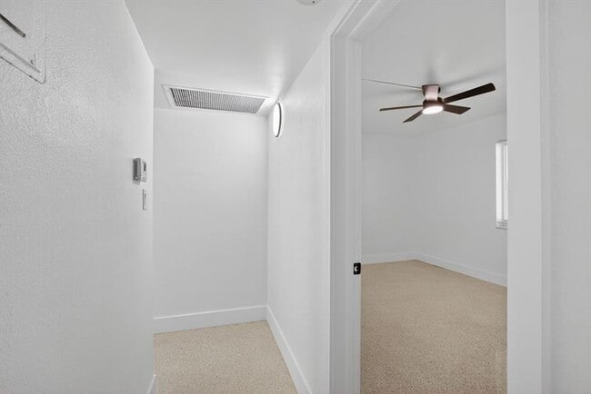 Building Photo - 1821 Middle River Dr