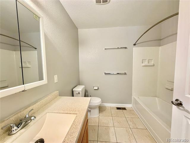 Building Photo - 2155 W Baltic Pl