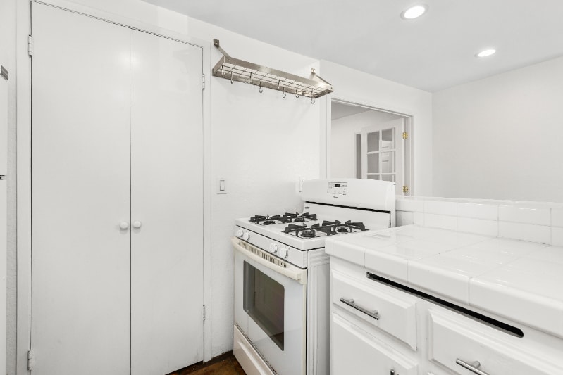 Building Photo - 26315 Via California