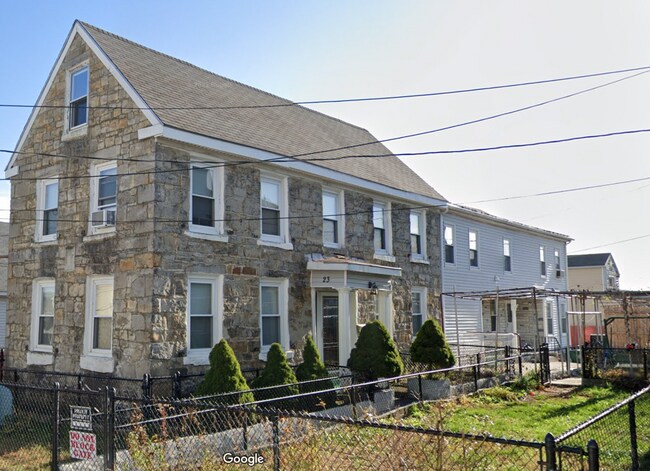 Primary Photo - 23 Ames St