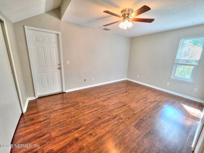 Building Photo - 4316 Pilgrim Way