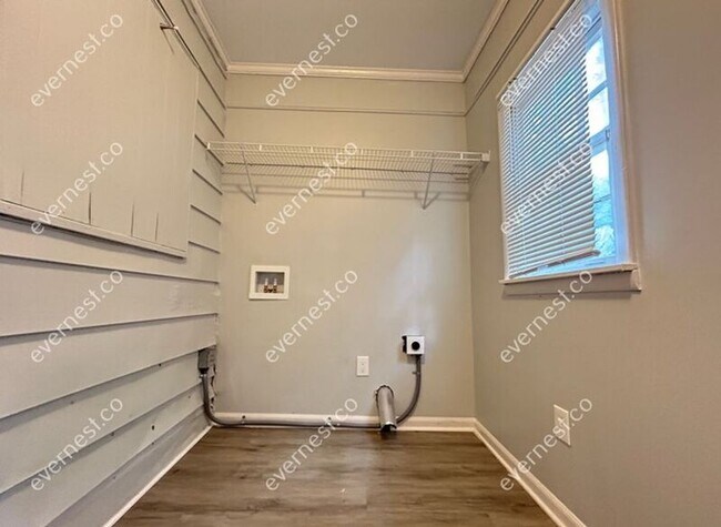 Building Photo - 2776 Palm Dr