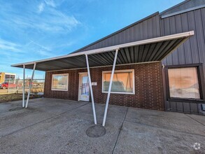 Building Photo - 209 S 2nd Ave
