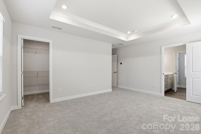 Building Photo - 862 Heathway Dr