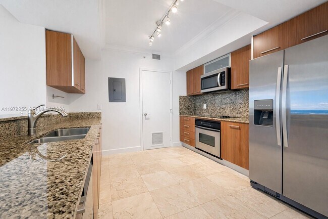 Building Photo - 9066 SW 73rd Ct