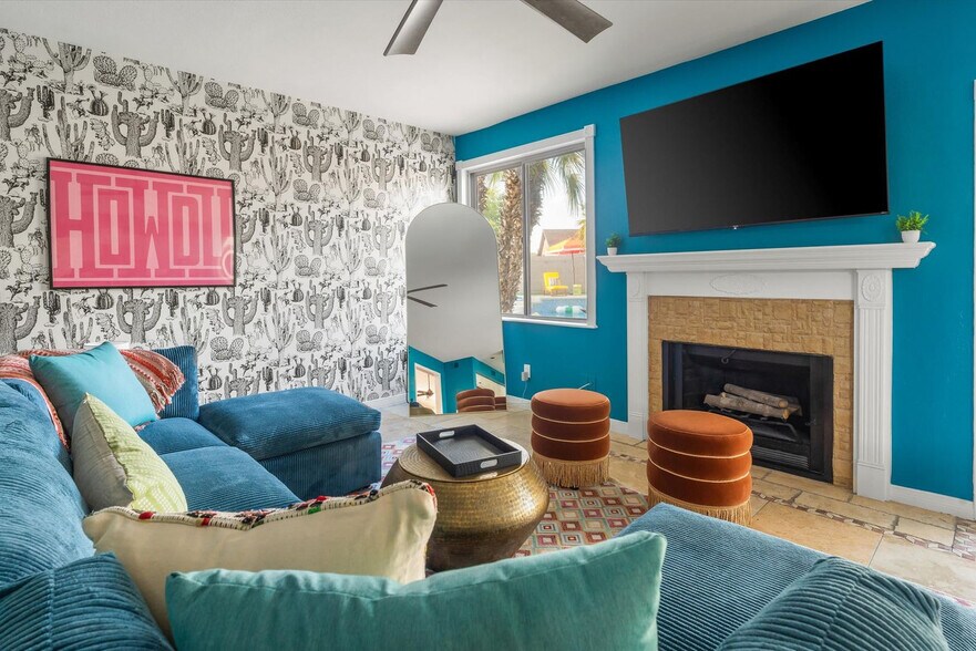 Building Photo - 7804 W Pershing Ave