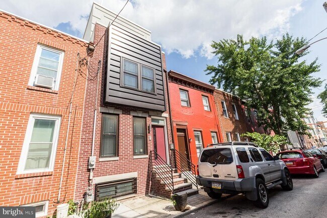 Building Photo - 1303 S Colorado St