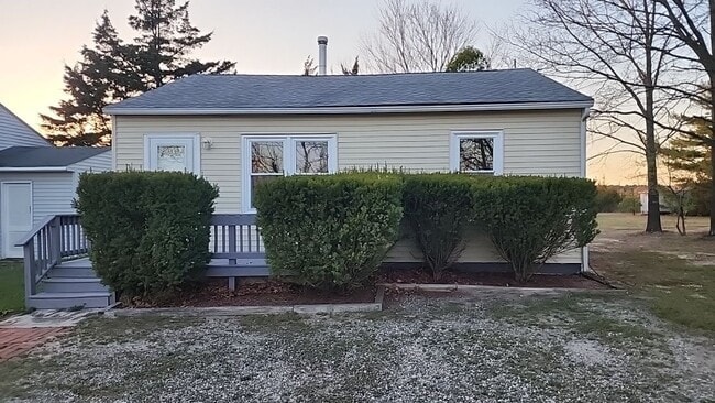 Building Photo - 349 N Genoa Ave
