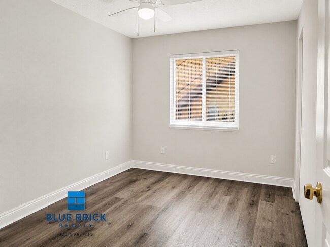 Building Photo - 3119 W 63rd St