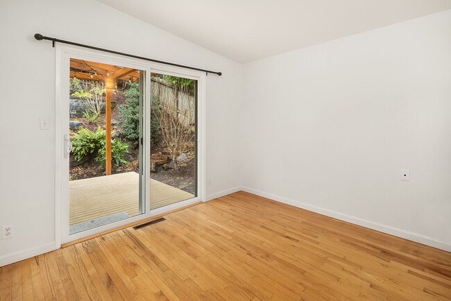 Building Photo - 9746 46th Ave NE