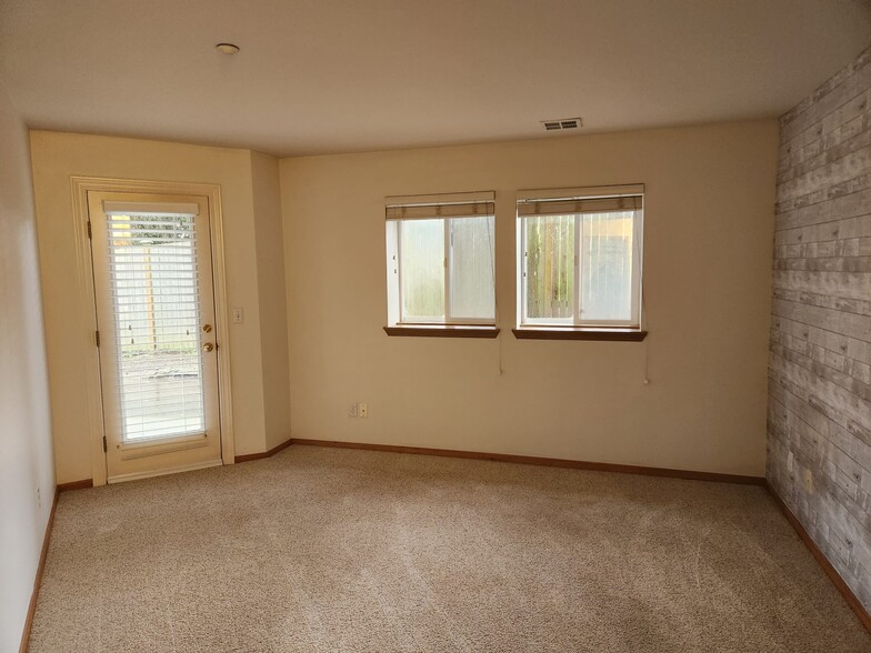 Bed Room 1 - 12406 SE 31st St