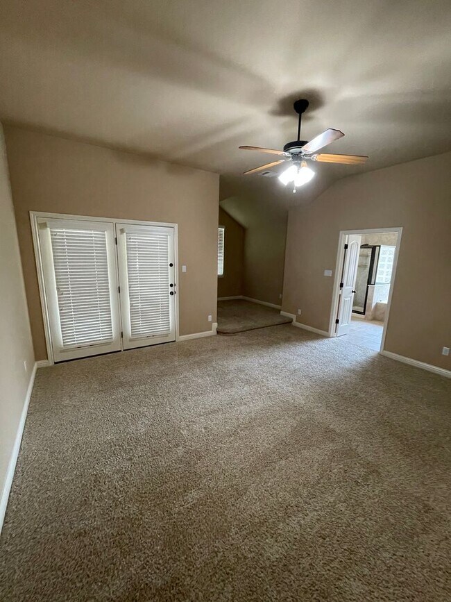 Building Photo - South Austin Dream in Sought-After Subdivision