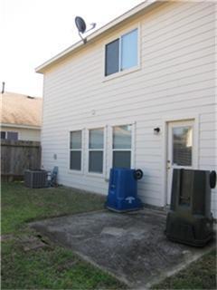 Building Photo - 5020 Deer Path Dr